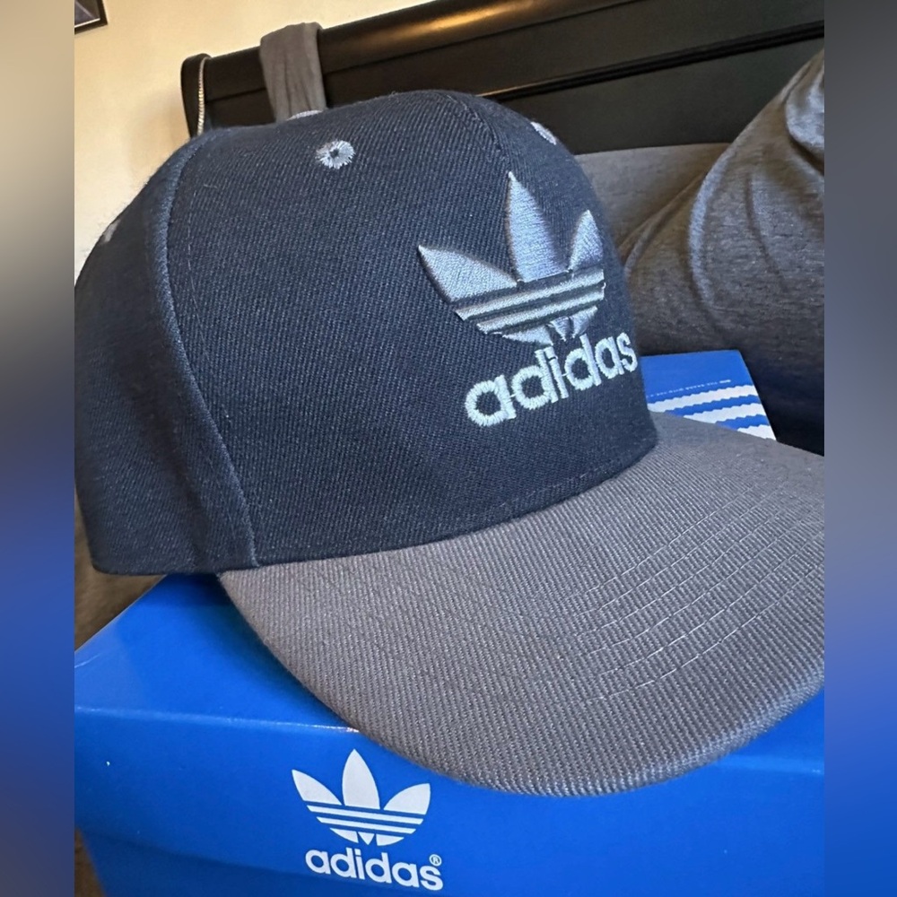Adidas Black and Gray Men's Snapback Hat NWOT